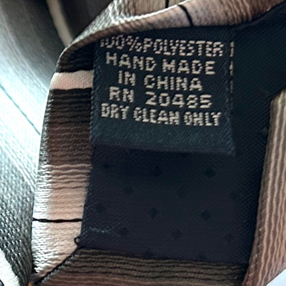 PIERRE CARDIN Tie White Gray & Black Stripes 58" x 4"W Handmade - Picture 6 of 7